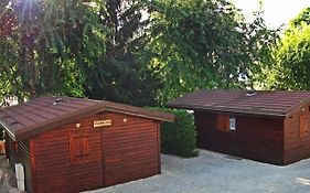 Camping Routes Du Monde Atc Veyrier Du Lac - Annecy
